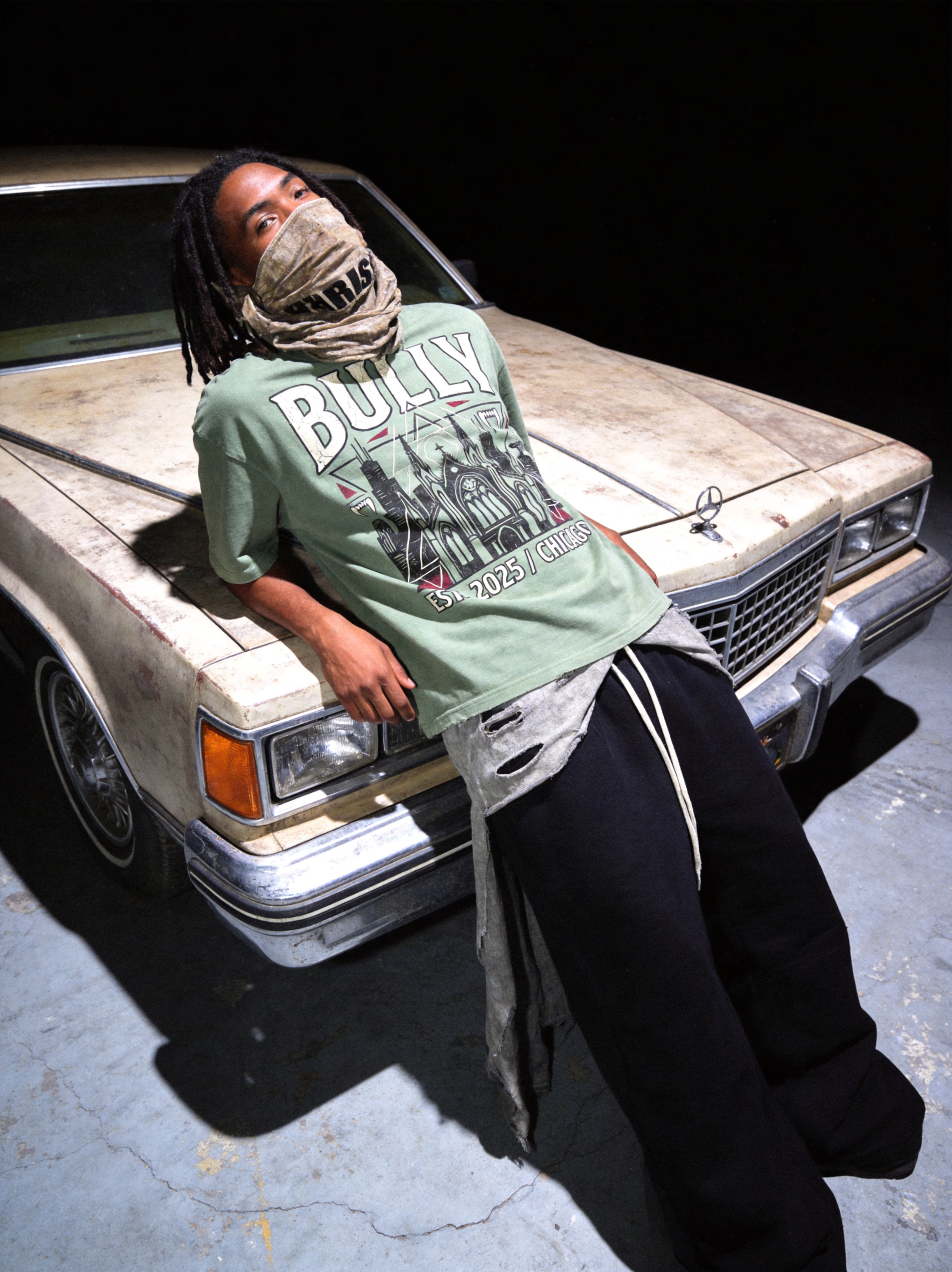 "CHICAGO GOTHIC" Heavyweight Washed Tee – BULLY Series